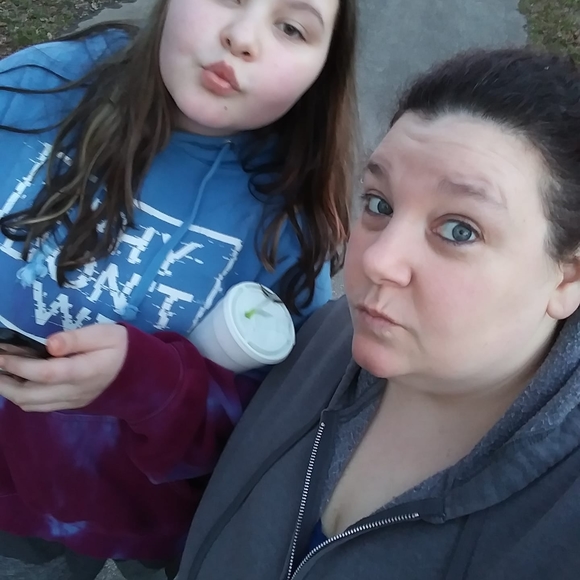 Meet your Posher, Sabrina - Picture 1 of 1